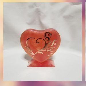 Resin Heart + holder Pink with Gold "Mom" lettering Design Mother Gift